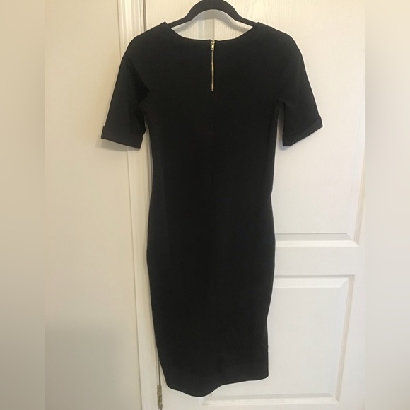 Black dress - Picture 2 of 3